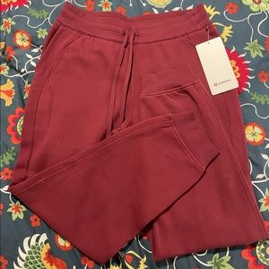 Lululemon Scuba high rise jogger sz10 Nwt